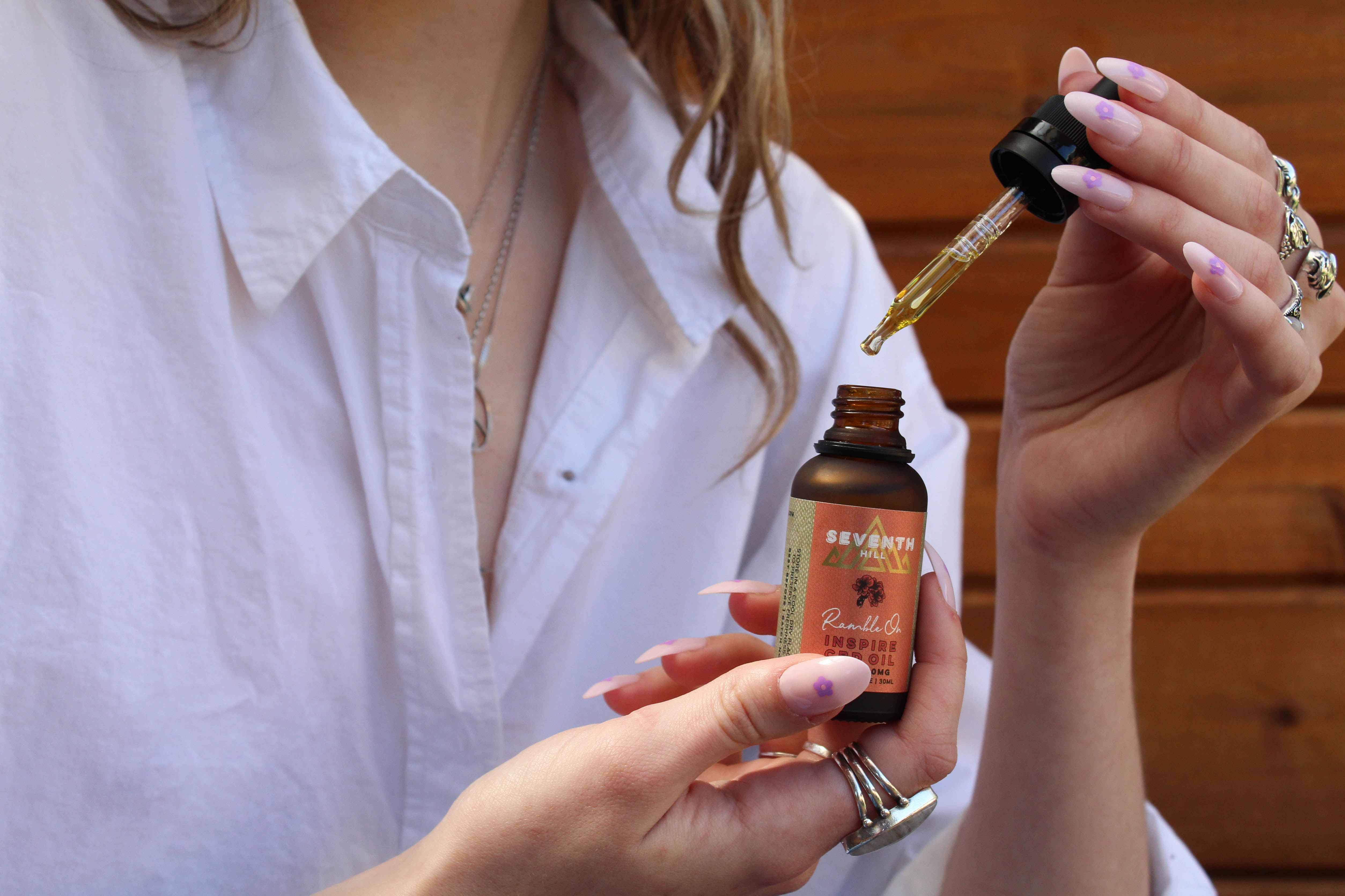 What is the Difference Between CBD and ∆9THC?